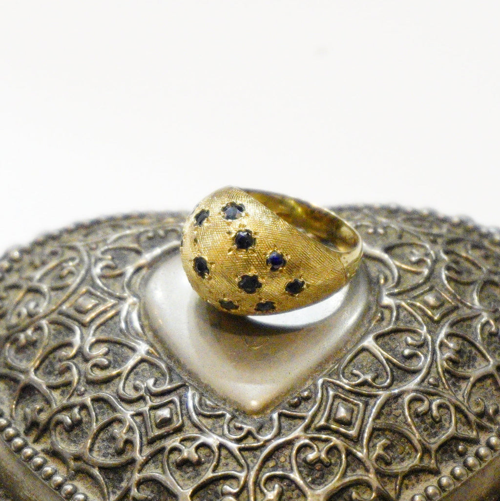 Vintage 18k Sapphire Dome Ring