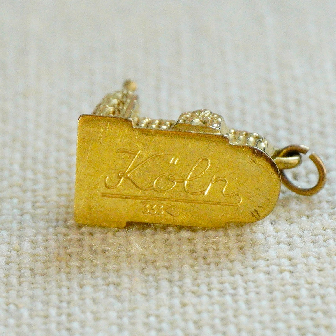 Vintage 10k German Cologne Cathedral Pendant