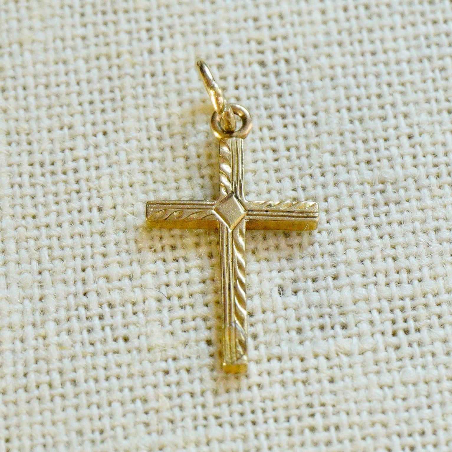 Vintage 10k Cross Pendant