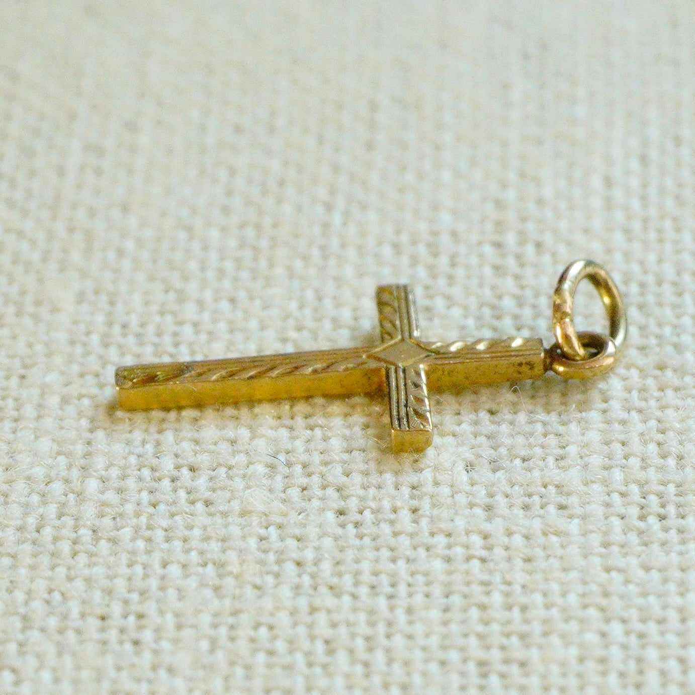 Vintage 10k Cross Pendant